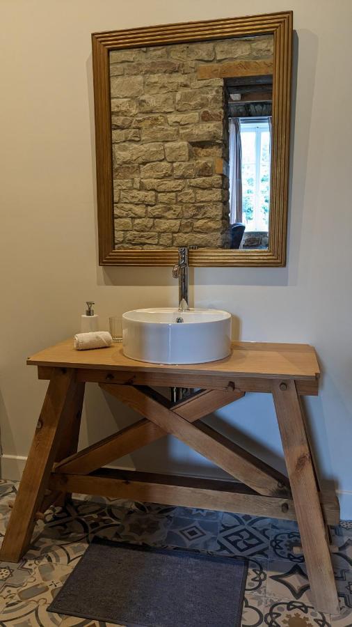 Manoir La Cerise Bed & Breakfast Fougerolles-Saint-Valbert ภายนอก รูปภาพ