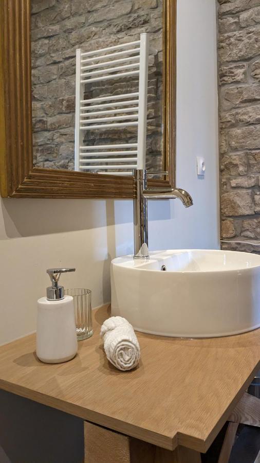 Manoir La Cerise Bed & Breakfast Fougerolles-Saint-Valbert ภายนอก รูปภาพ