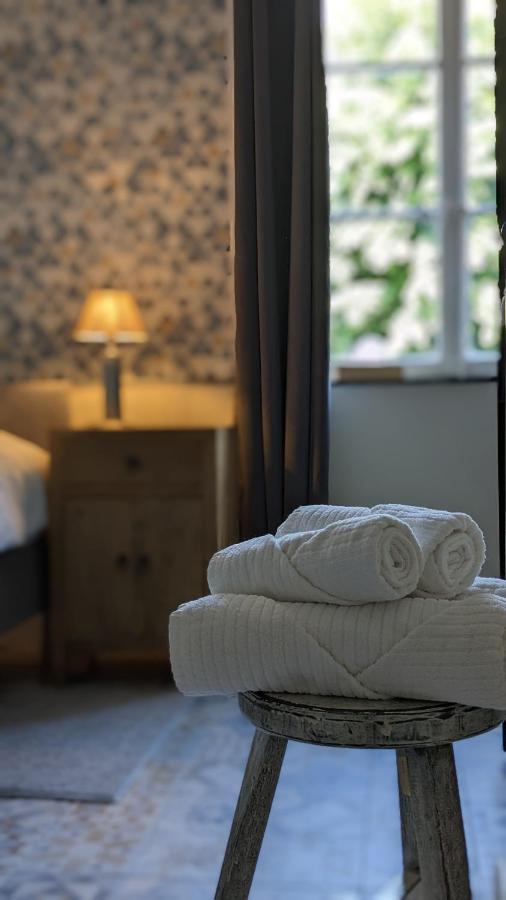 Manoir La Cerise Bed & Breakfast Fougerolles-Saint-Valbert ภายนอก รูปภาพ