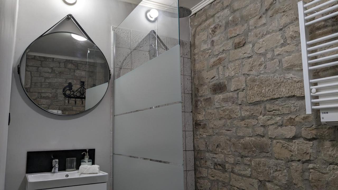 Manoir La Cerise Bed & Breakfast Fougerolles-Saint-Valbert ภายนอก รูปภาพ