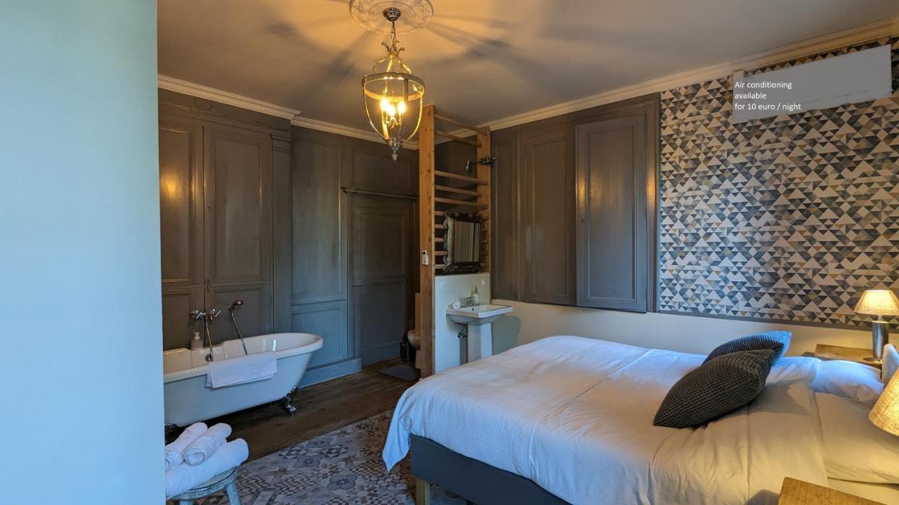 Manoir La Cerise Bed & Breakfast Fougerolles-Saint-Valbert ภายนอก รูปภาพ