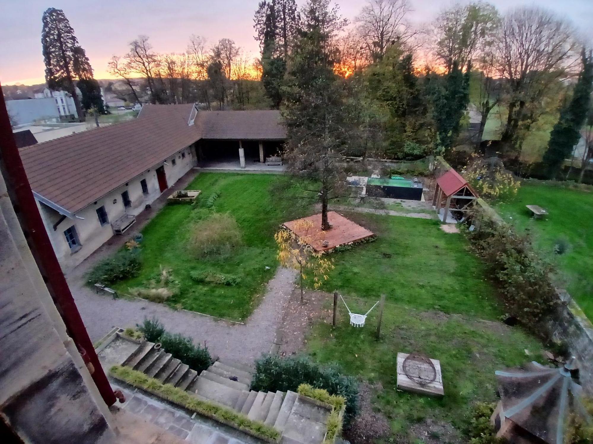 Manoir La Cerise Bed & Breakfast Fougerolles-Saint-Valbert ภายนอก รูปภาพ